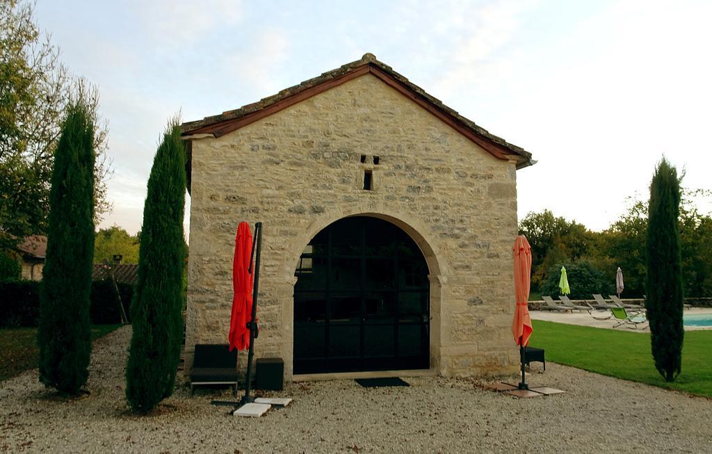 le mas de laché Caylus Extérieur photo