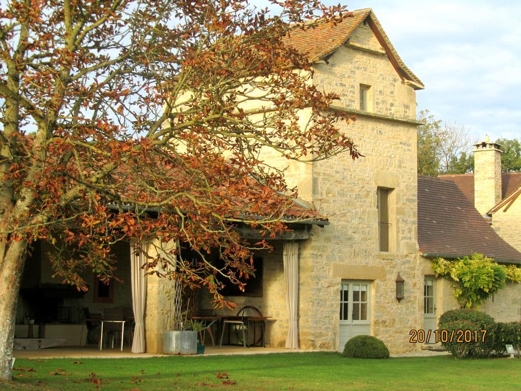 le mas de laché Caylus Extérieur photo
