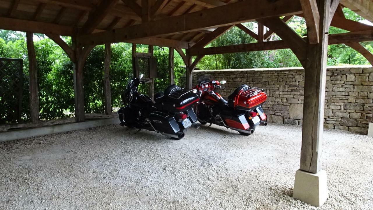 le mas de laché Caylus Extérieur photo