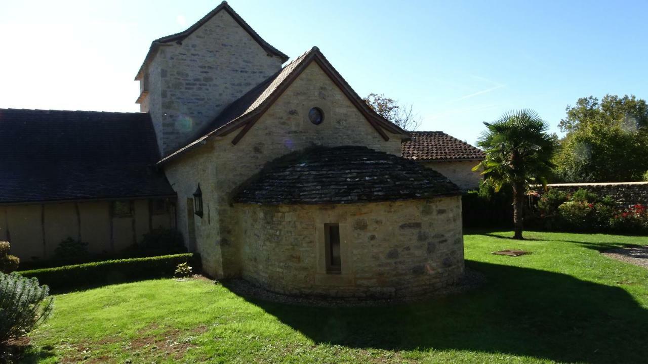 le mas de laché Caylus Extérieur photo